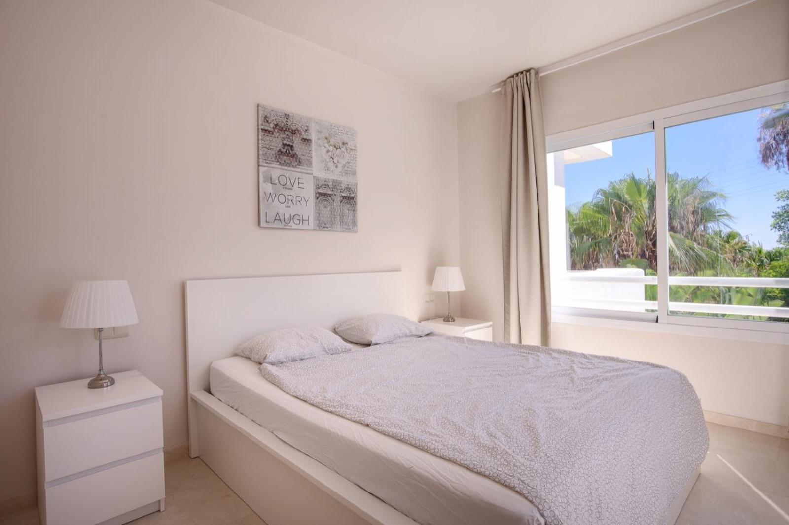 Alcazaba Lagoon Estepona Golf Apartment Exterior photo